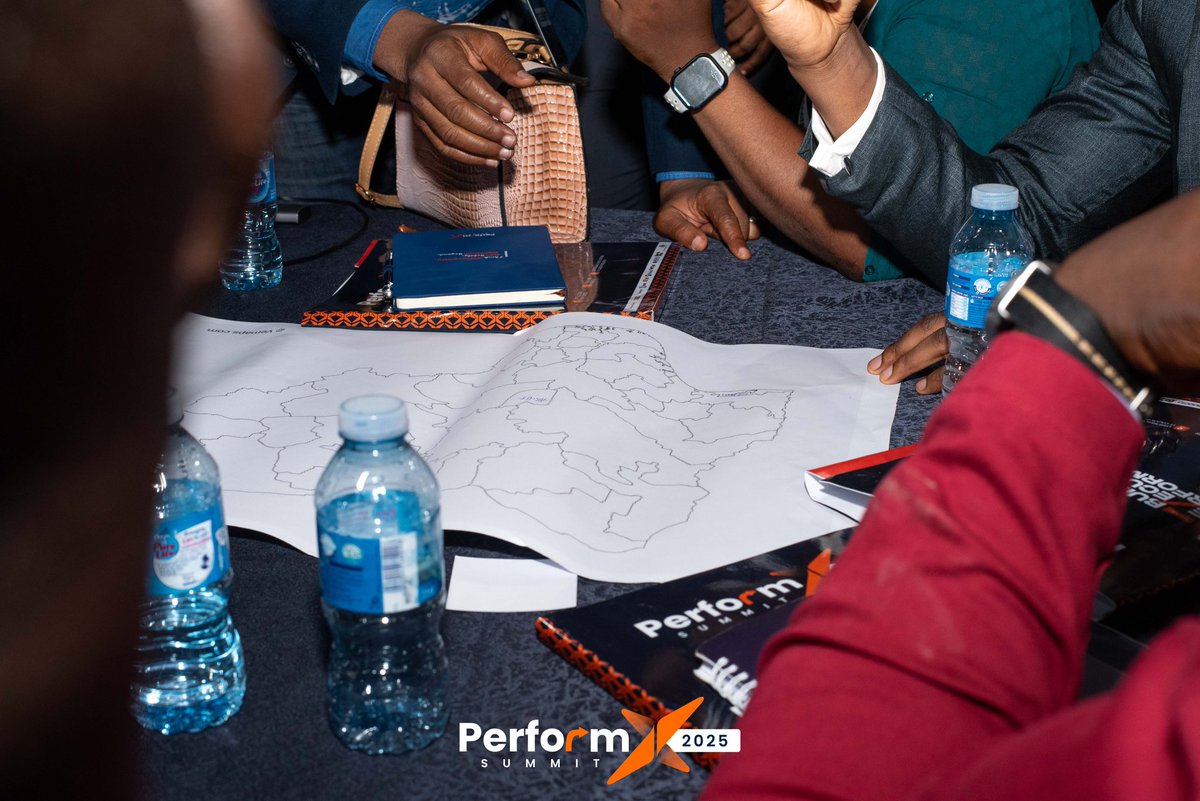 performxnexus's tweet image. The atmosphere was intense, the puzzles were challenging, and the connections made were genuine. It was the ultimate "Execute Smart" moment of the day.

Did your team take the crown, or are you already planning your comeback for next year? 

#PerformXSummit #GamifiedNetworking