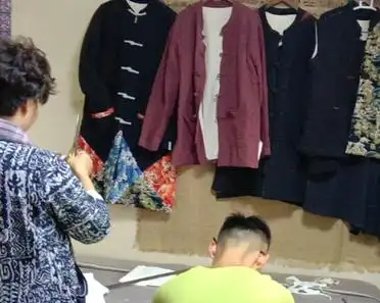 roos suryati tweet media