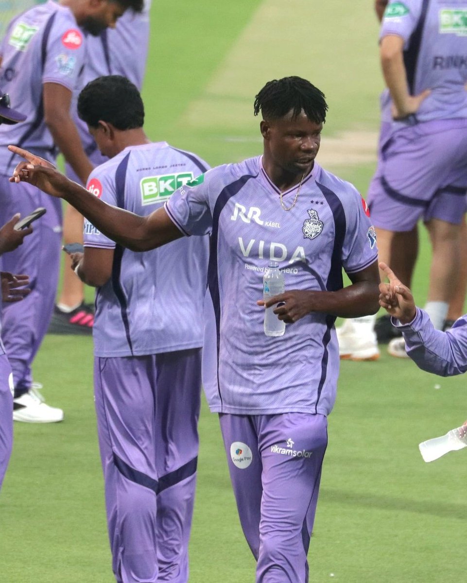 RI5HU SRIVASTAVA tweet media