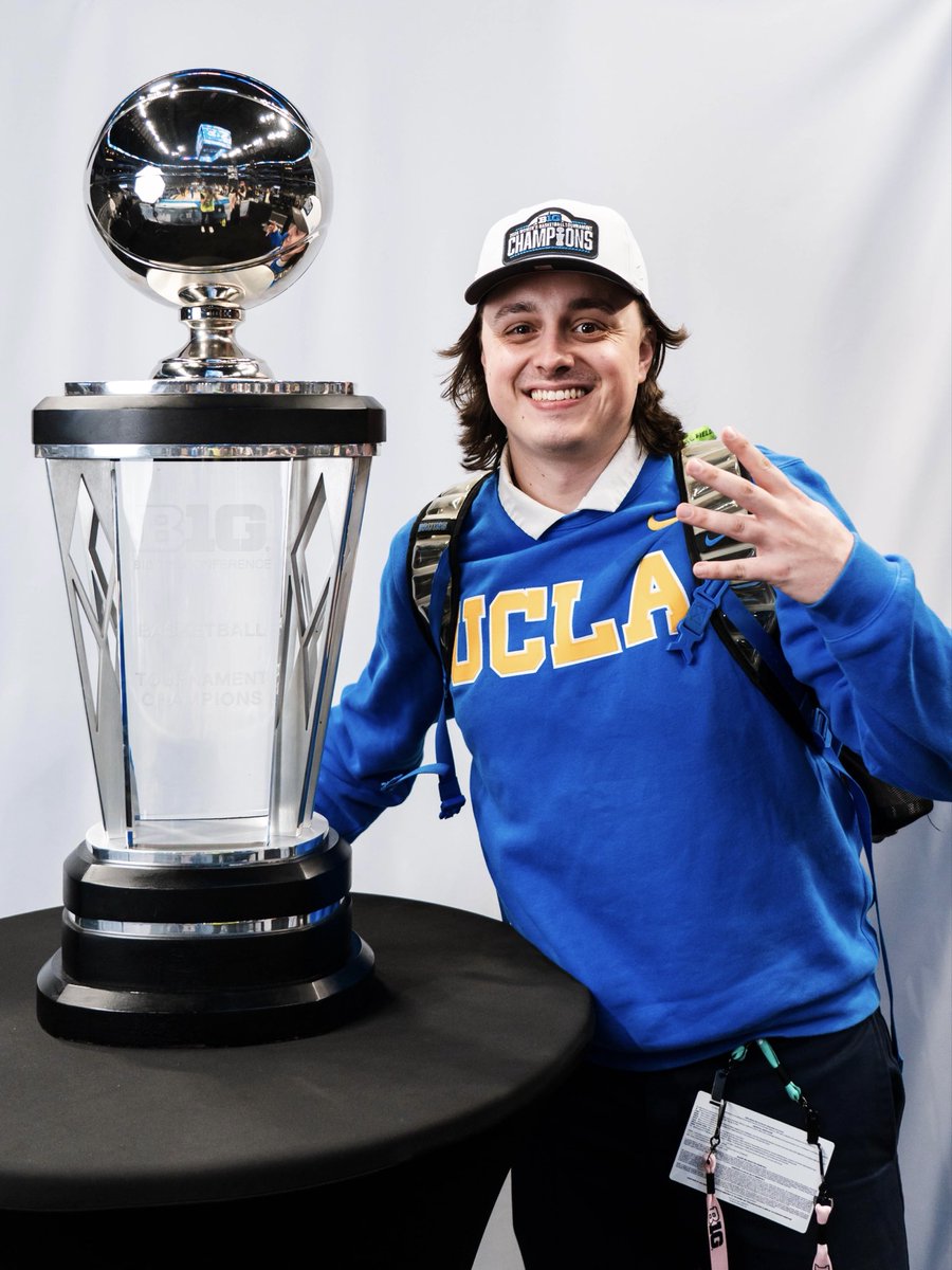 UCLAWBB's tweet photo. Happy Birthday Corey! 🎉🎂🥳 

We are so appreciative of your passion and dedication to this program. On and off the court, your work to tell the story of this program makes us one of a kind! https://t.co/vfJ7VsVJ46