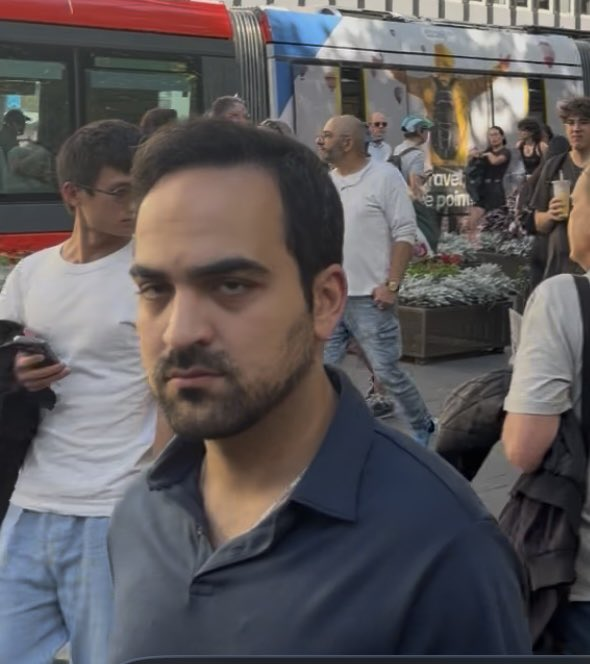 Talk_About_IRAN's tweet photo. نیاز به یاری هموطنان عزیز در سیدنی برای شناسایی این افراد:

تجمع حامیان جمهوری اسلامی در سیدنی در تاریخ شنبه ۱۴ مارچ ۲۰۲۶
#مزدور_رژیم_در_استرالیا
#مزدوریاب
#KingRezaPahlavi https://t.co/nJBKGQGBgl