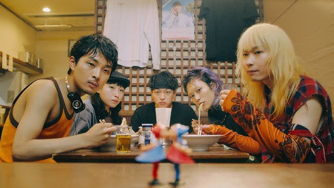 でか男 tweet media