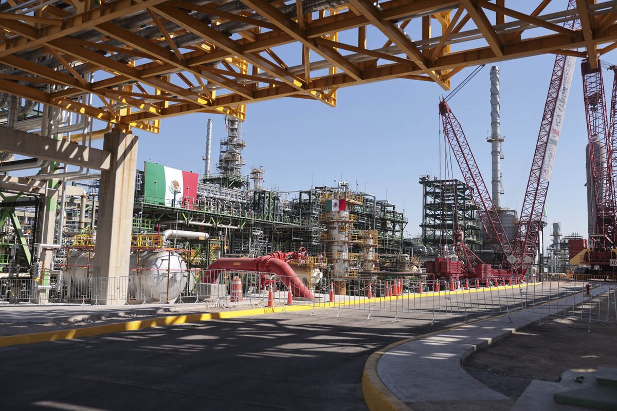 ๐ธ๐๐๐๐๐ ร๐๐๐๐ ๐ป๐รฉ๐๐๐๐๐๐ tweet media