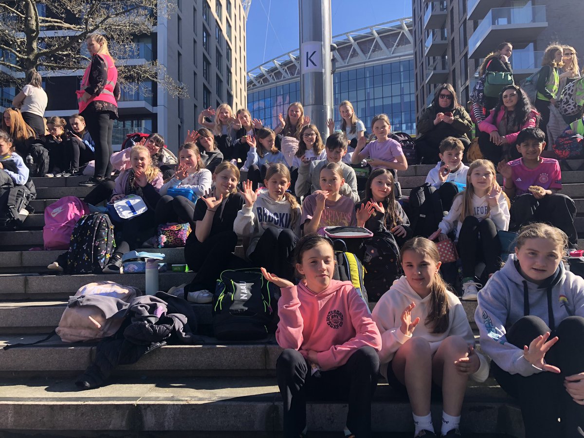 St.Brides Primary tweet media