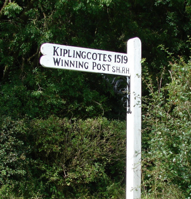 pipeandglass's tweet image. Today is the Kiplingcotes Derby, England's oldest horse race that’s been running for over 500 years, just a stones throw away from the P&amp;amp;G!
Who's joining us for lunch after?! 📷
#pipeandglass #yorkshirewolds #kiplingcotesderby #horseracing #localhistory #englishheritage