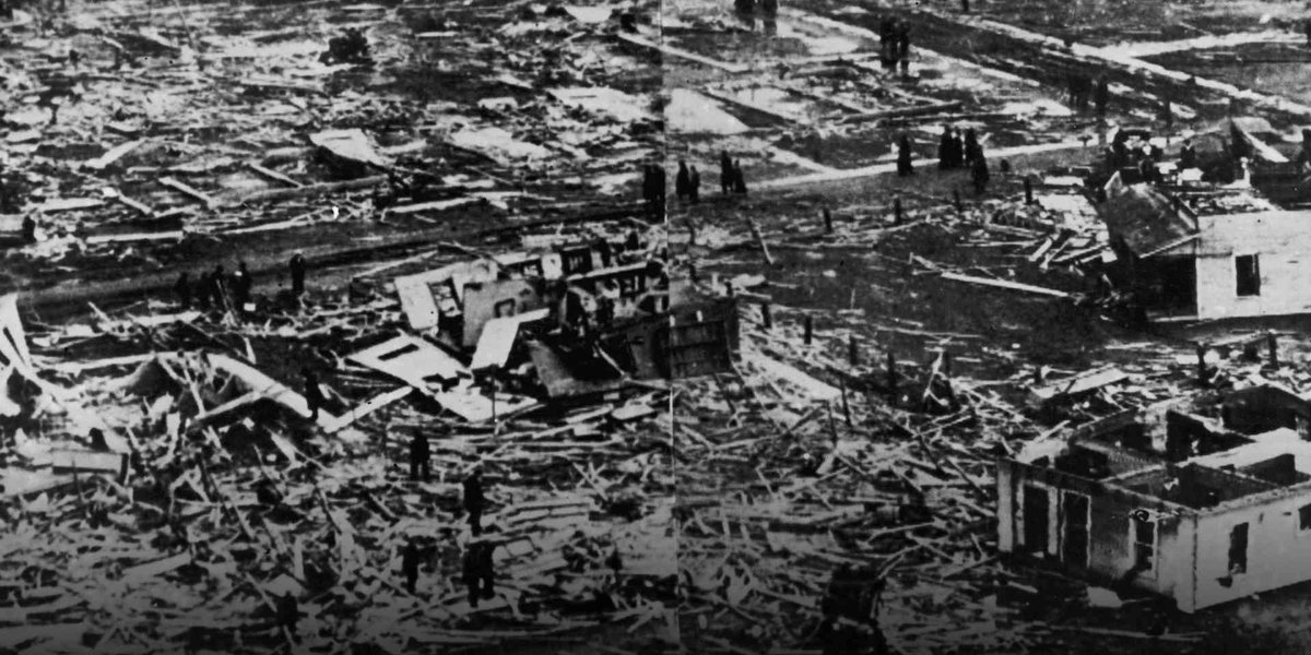 3/18/1925 The worst tornado in US history passes through eastern ...