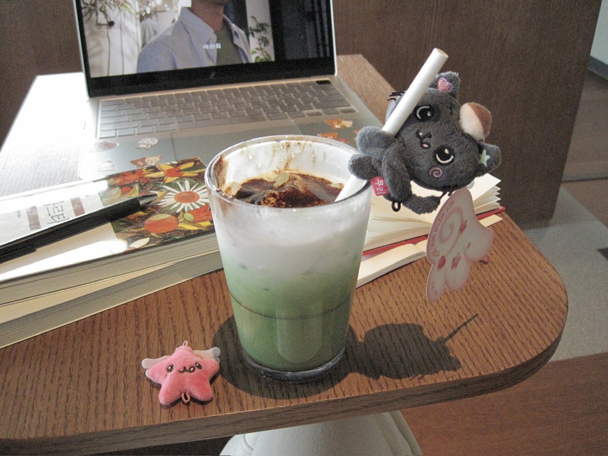 ㅆi 앗 。 tweet media