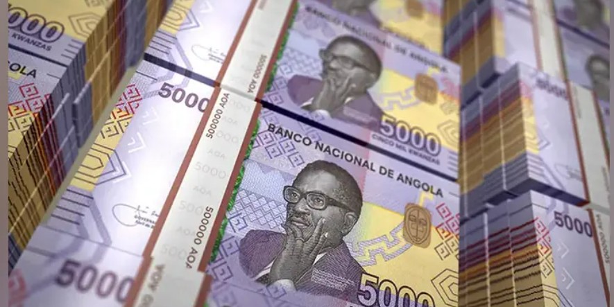 African Review tweet media