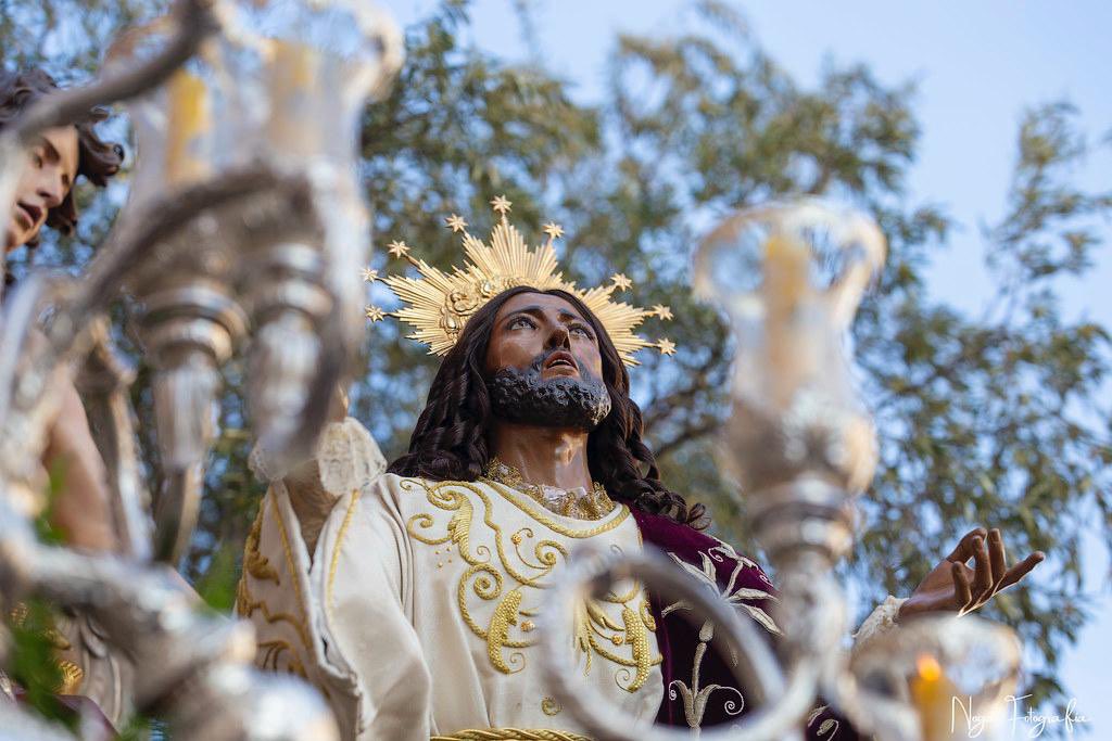 “Y si el camino es duro, Cristo Moreno; ¡Tú me lo allanas!; 
si caigo en la piedra, Madre Inmaculada; ¡Tú me levantas!
Que al final del todo, cuando llegue a Ti, 
que no me halle perdido... ¡sino junto a Ti!”

Antonio M. Bermúdez, pregón 2026.

Hoy es miércoles del Señor del