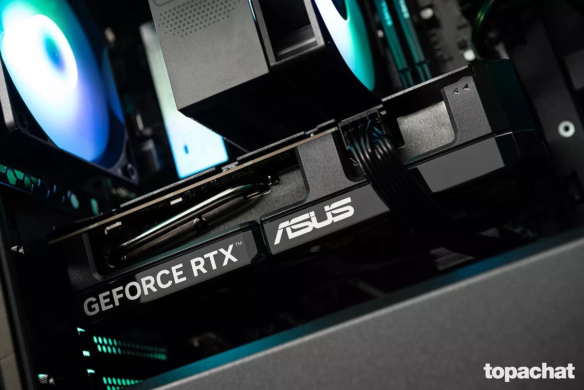 TopAchat's tweet photo. ➡ PC Gamer FIXER
Core Ultra 5 - RTX 5060 Ti - 16 Go
🔥 - 230 € !
🇫🇷 Montage par nos Experts

https://t.co/ohzbLeqqMW

Indice de performances : 14932
Battlefield 6 ➡ 155 FPS 
Fortnite ➡ 225 FPS https://t.co/w7Ls3mnOFV