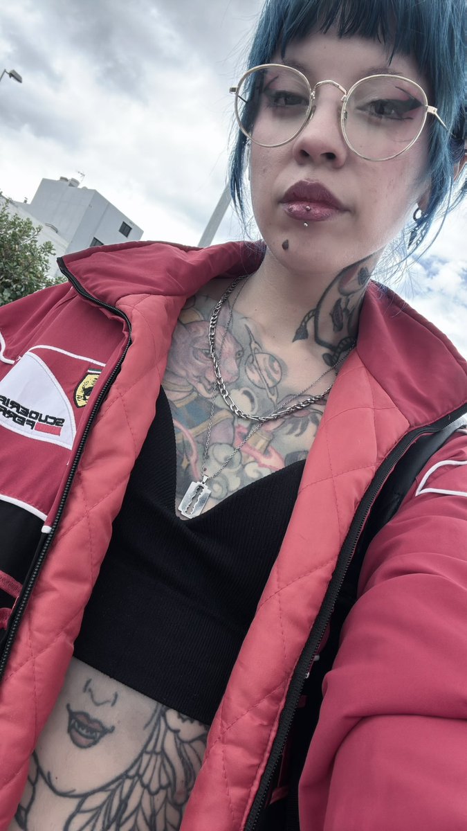 Shiku Macabre 🫐🍓 tweet media