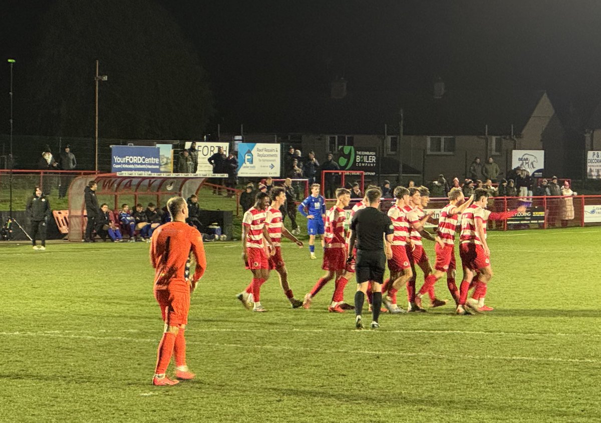 𝙹𝙰𝙼𝙸𝙴 𝙼𝙲𝚀𝚄𝙴𝙴𝙽 tweet media