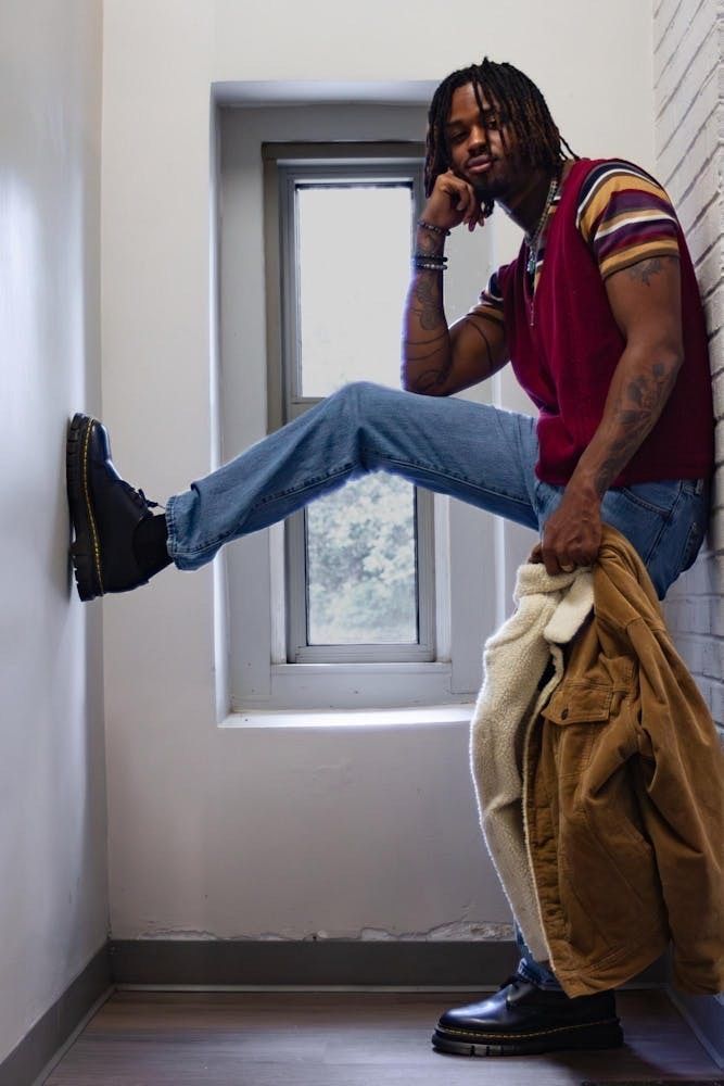 garnetandblack's tweet image. Read “Layers on Layers” exclusively on gandbmagazine.com

Written by: Erin Kelly
Photos by: Julia Spies
Models: Dejuan Carson, Emilia Marcus, Alexandra Flanagan
#studentmagazine #uofsc #garnetandblack