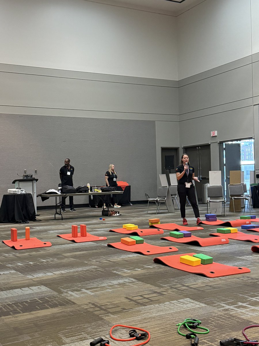 Gail Lynn Hartig tweet media