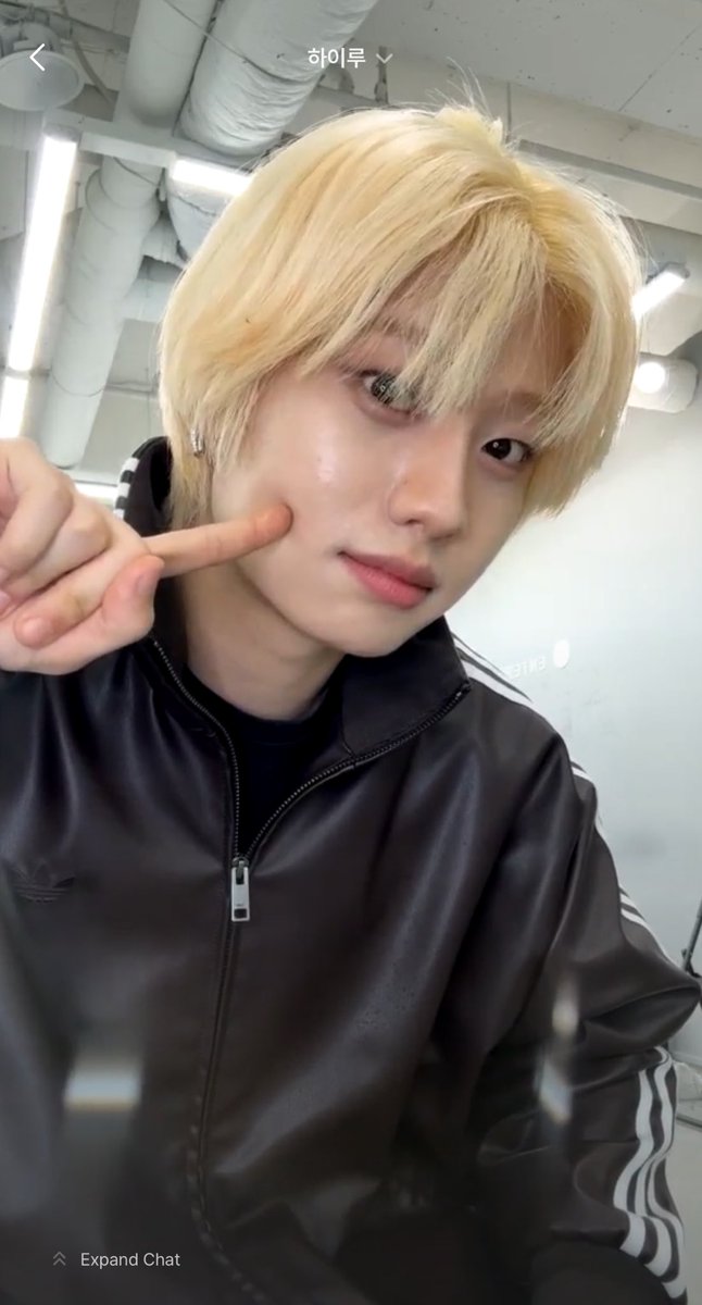 2OO1O125's tweet photo. 고생해쯈이 ♥ ♥ https://t.co/GFdfmBzD0L