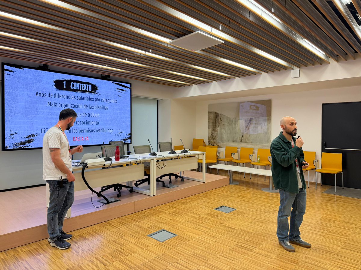 Arranca la asamblea en el Hospital de Villalba para decidir: ¿vamos a la huelga? ✊

Si Quirón no reacciona, la plantilla lo tiene claro.

📢 Luchamos por empleo digno, mejores salarios, conciliación real y derechos laborales justos.

#CCOOSeMueve  también con los trabajadores y