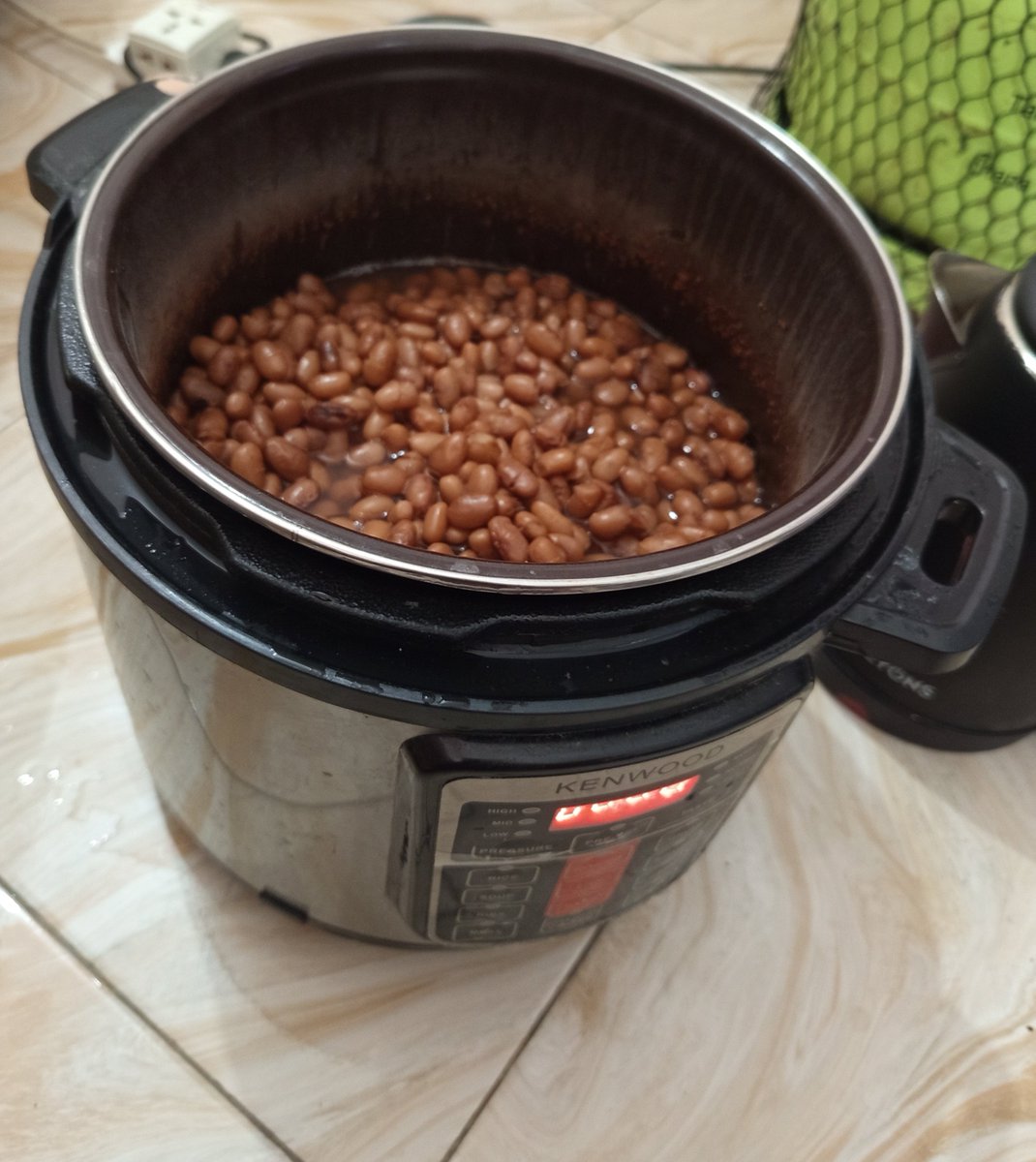 Pressure cooker maharage ni dakika 45 Tu

Inapika ugali, nyama, ndizi, kande, nk

Tsh 130,000
Sufuria kubwa 2

0755693113

📍 Riverside karibu na Micasa 
Mikoa yote tunatuma 

Kama hufahamu jinsi ya kutuma ntakuelekeza😘