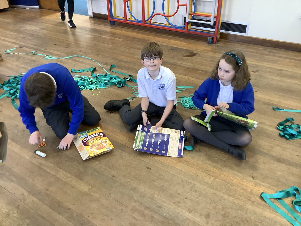 Year 6 tweet media