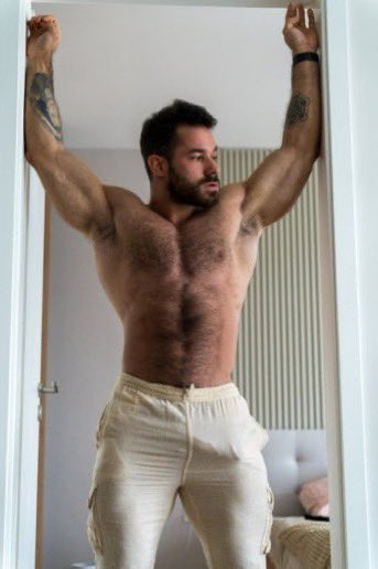 hot oliver tweet media