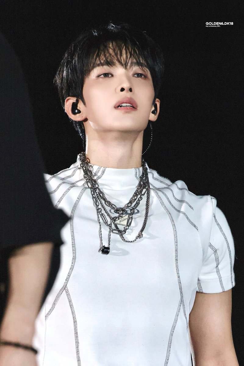 GOLDEN6.DK18 tweet media