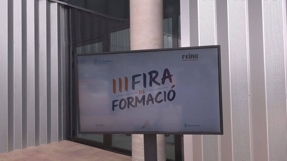 jordimartifont_'s tweet photo. MOLT IMPORTANT
Altres conseqüències de la lluita educativa
 
Avui, haguéssim hagut de ser a Coma-ruga, a la Fira de la FP del Vendrell. Allí haguéssim tingut un estand com a institut i hi haguéssim actuat amb alguna de les obres que preparem enguany. (Obro fil) https://t.co/v1SC0YXGhu