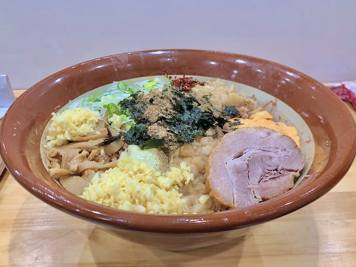 men44nem's tweet photo. ハイマウント
たれそば大
麺増し

ご馳走様です。

#ハイマウント https://t.co/q9rsK8TZK4