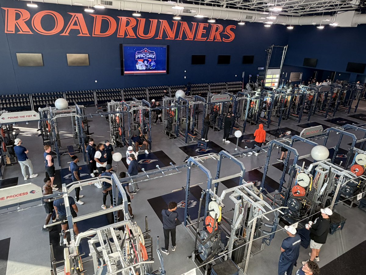 Greg Luca tweet media