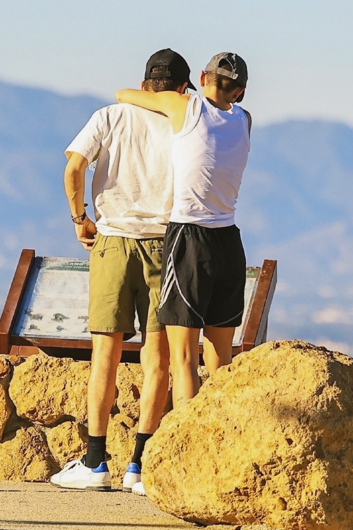 Hannah Griffiths tweet media