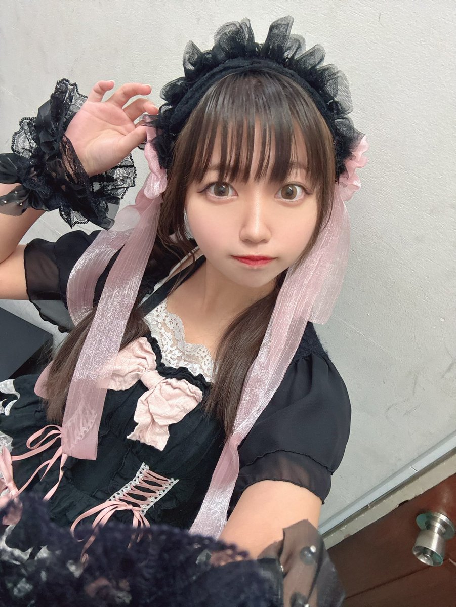 駒沢Camitedさんでのライブありがとうございました🎤💙
初会場！そして初イベント！
お誕生日ライブは1ヶ月後というドキドキ溢れるライブでした💗緊張しすぎて会場名をド忘れしたり色々ハプニング続きですみません🥹
平日にも関わらず会いに来ていただけて、愛を感じました💘ありがとう🥺

ALTも🔻🐴