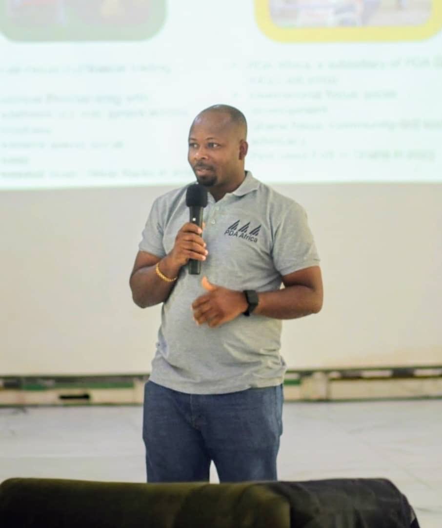 Derek Ampofo tweet media