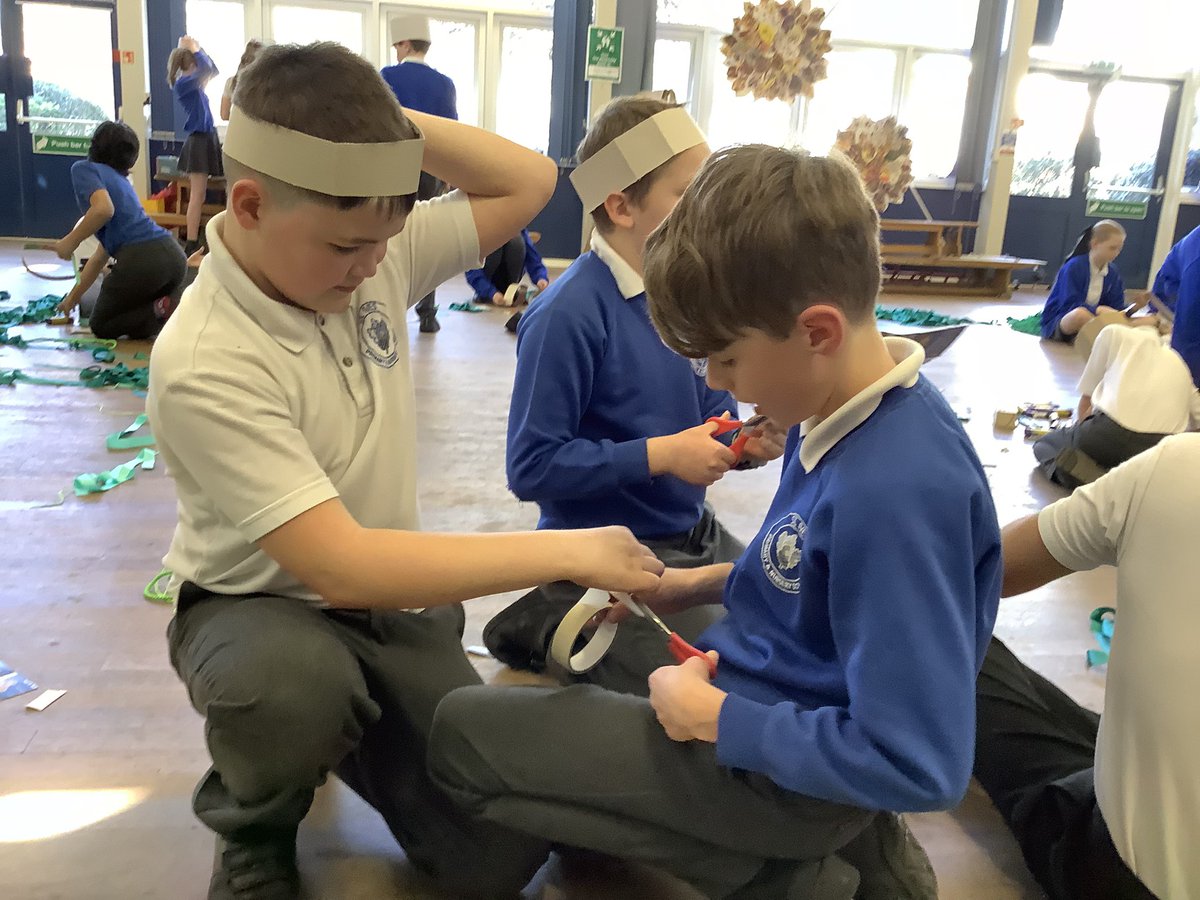 Year 6 tweet media