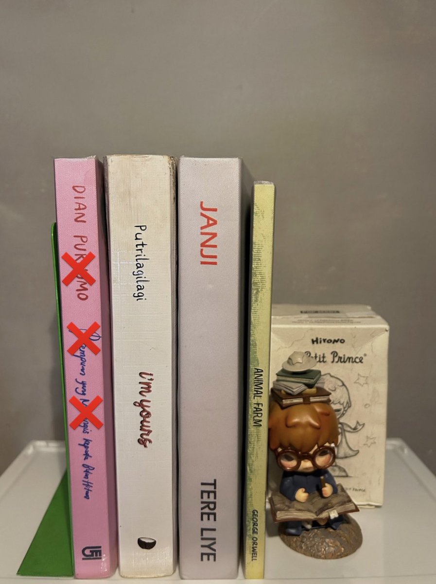 vanillaeyzz_'s tweet photo. #wts preloved novel 📚
•janji 55k
•animal farm 35k
•i’m yours 20k
take all 100k
co by 🍊|| price inc all 
📍manado, sulut https://t.co/nmmjMFzOra