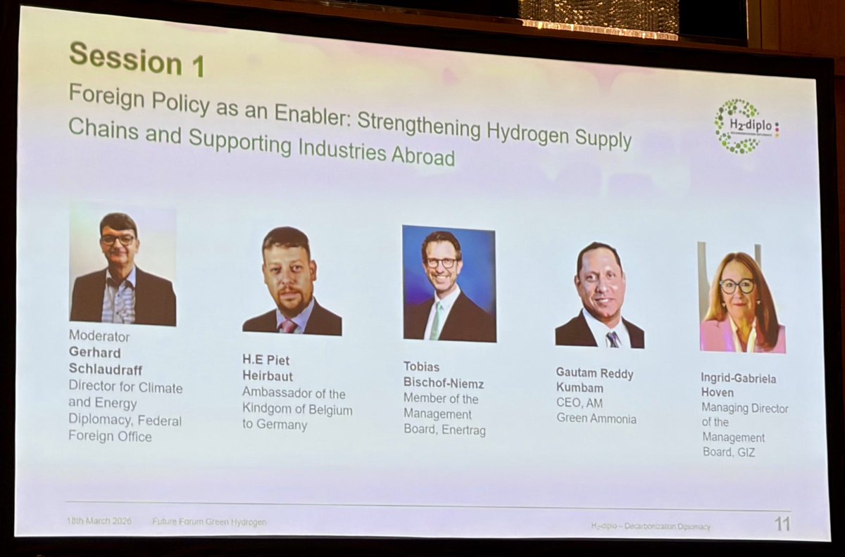 BelBotschaft's tweet photo. Heute beteiligte ich mich am Future Forum Green Hydrogen im Auswärtigen Amt – einer int. Konferenzreihe zur Außen- und Geopolitik von Wasserstoff. In einem Panelgespräch unterstrich ich die Schlüsselrolle 🇧🇪 als Drehscheibe für den Import und Transit von Wasserstoff.

#h2diplo https://t.co/ECDTS98L8F