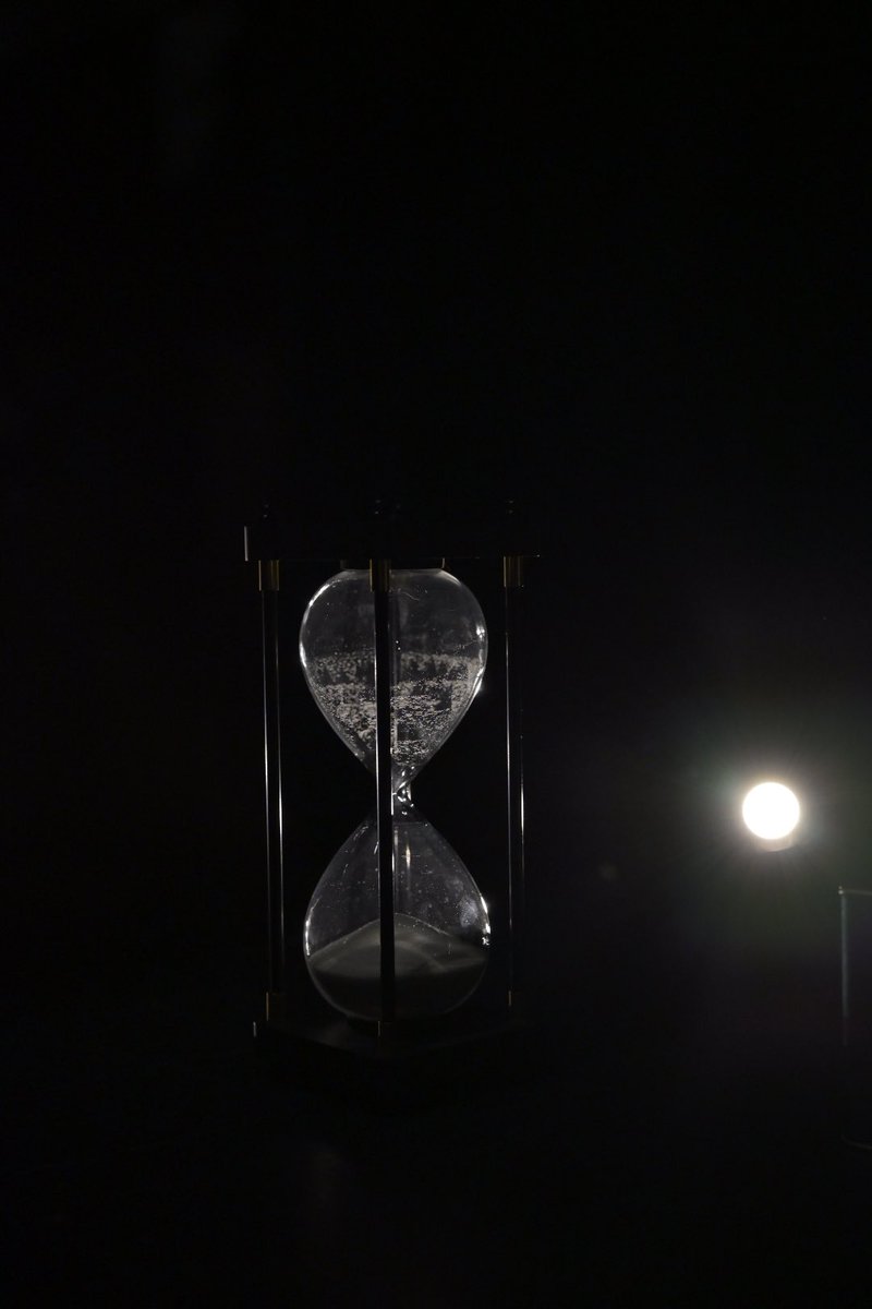 1人の俳優のための5人の演出家による上演 tweet media