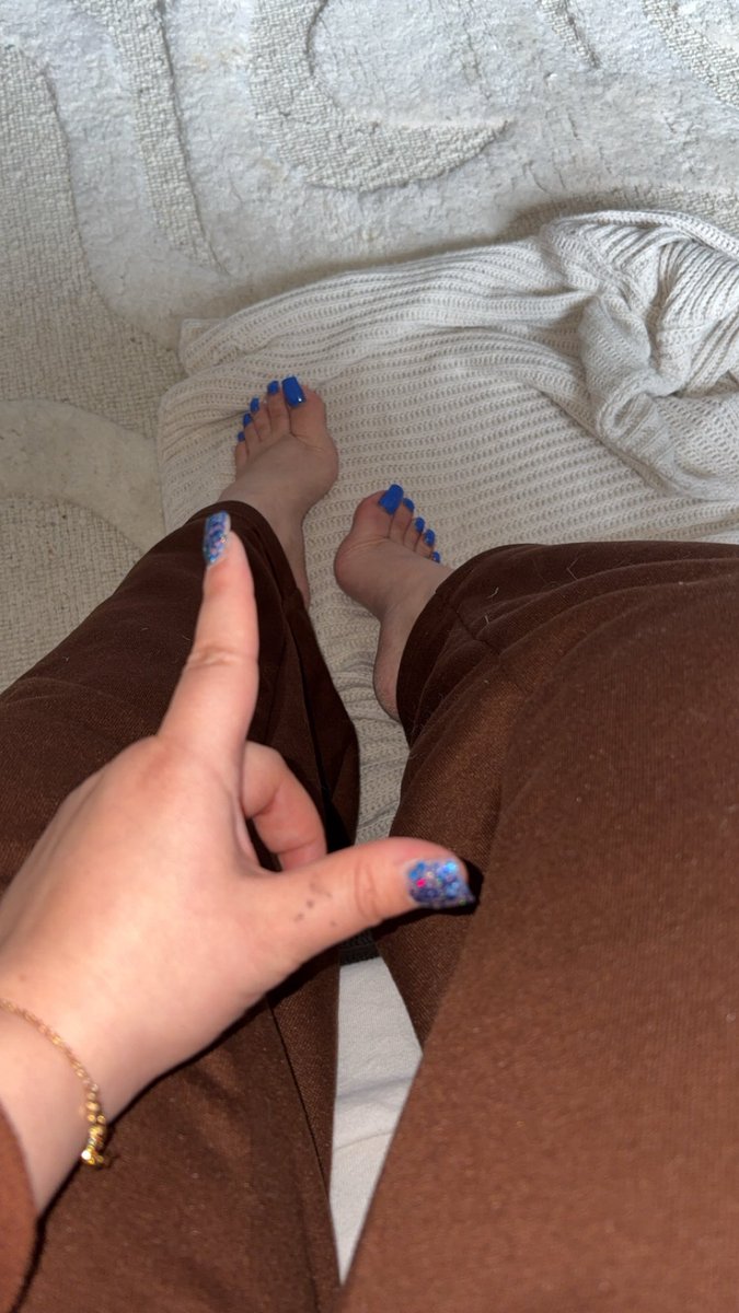 Reine DI 69 🇮🇹 tweet media