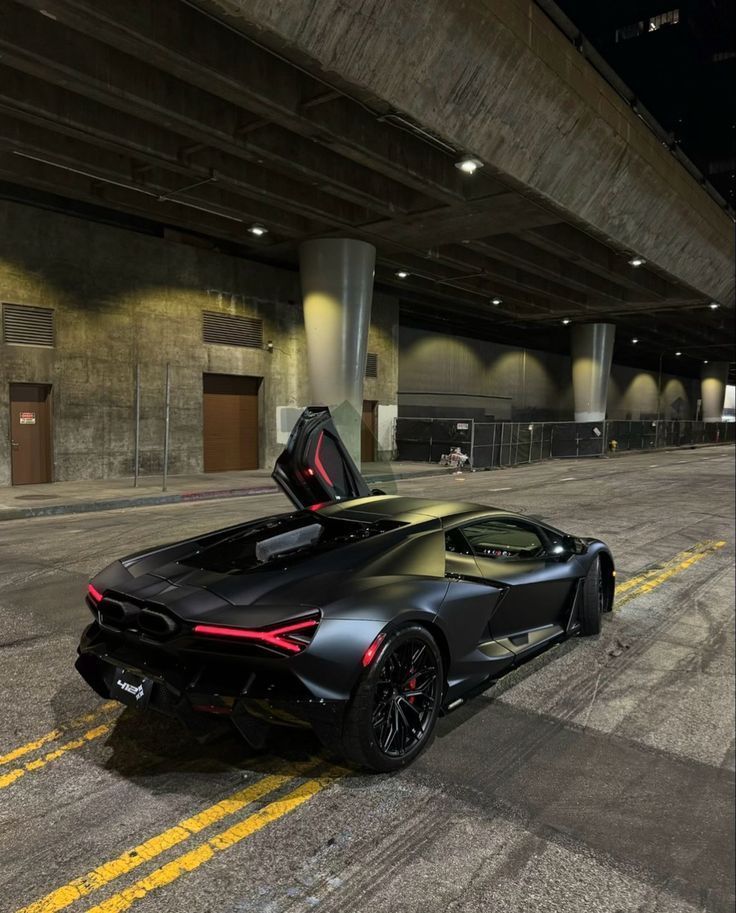 Car Porn tweet media