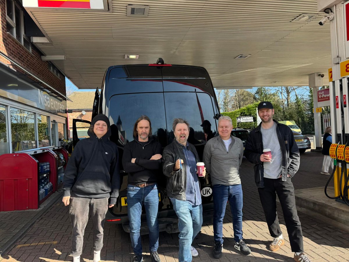 mansunband's tweet photo. Manchester here we come!
#FirstNightOfTheTour #MansunTheHits https://t.co/c2Dm8gwK2q