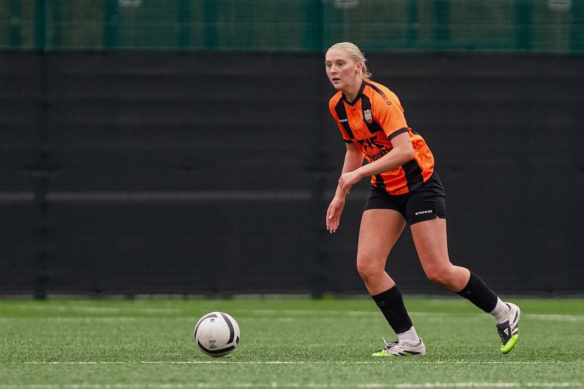 London Bees 🐝 tweet media