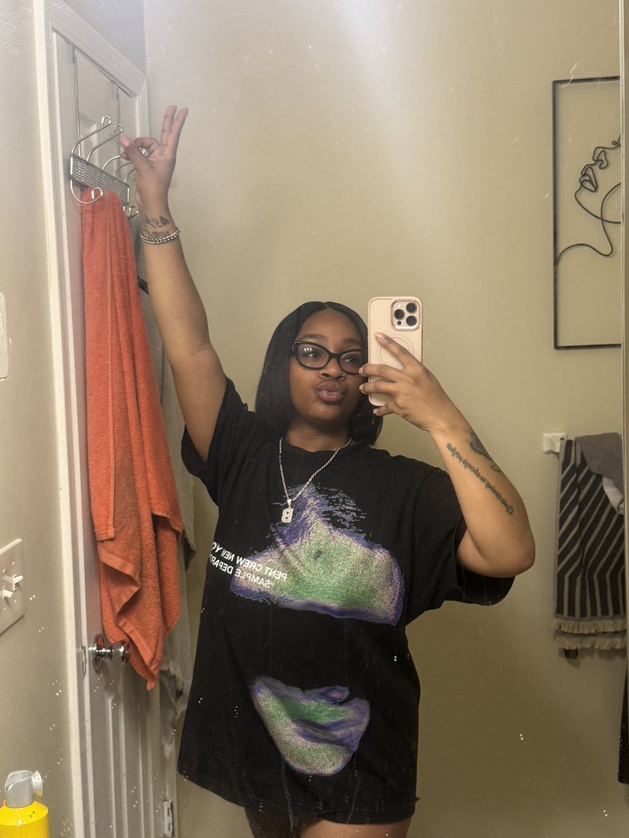 Imagine you on my d!ck and I’m over here tryna get my family back 🫩😭