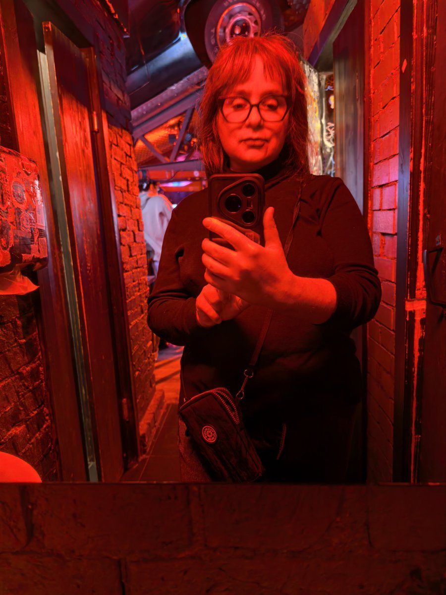 Токсичные ёжики, злой грешный карась и коза хаоса tweet media