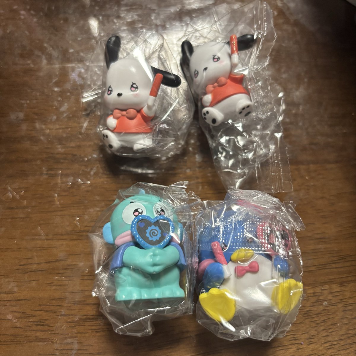 tagnyann_96's tweet photo. サンリオ キラキラも〜っと☆おうえんフィギュア ガチャガチャ はぴだんぶい 交換

譲▶︎ポチャッコ×2 タキシードサム ハンギョドン

求▶︎ペックル

郵送または都内、埼玉手渡し希望

気軽にお声がけ下さい🙇‍♂️ https://t.co/jOt37fDiVR