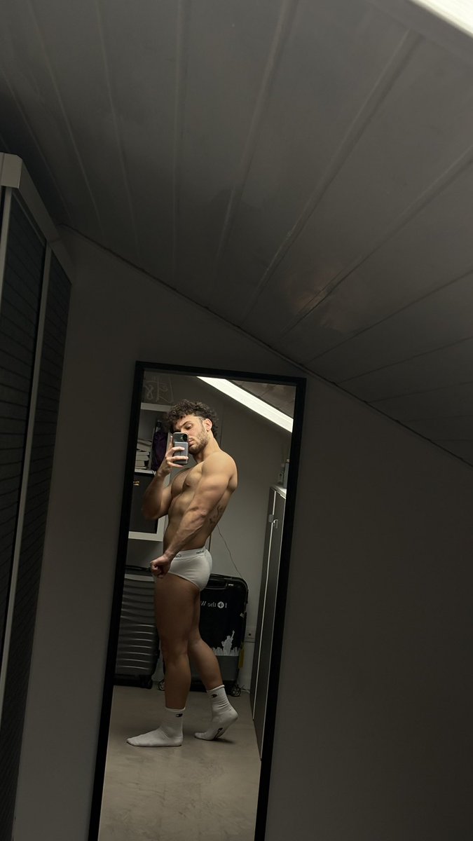 andrerava tweet media