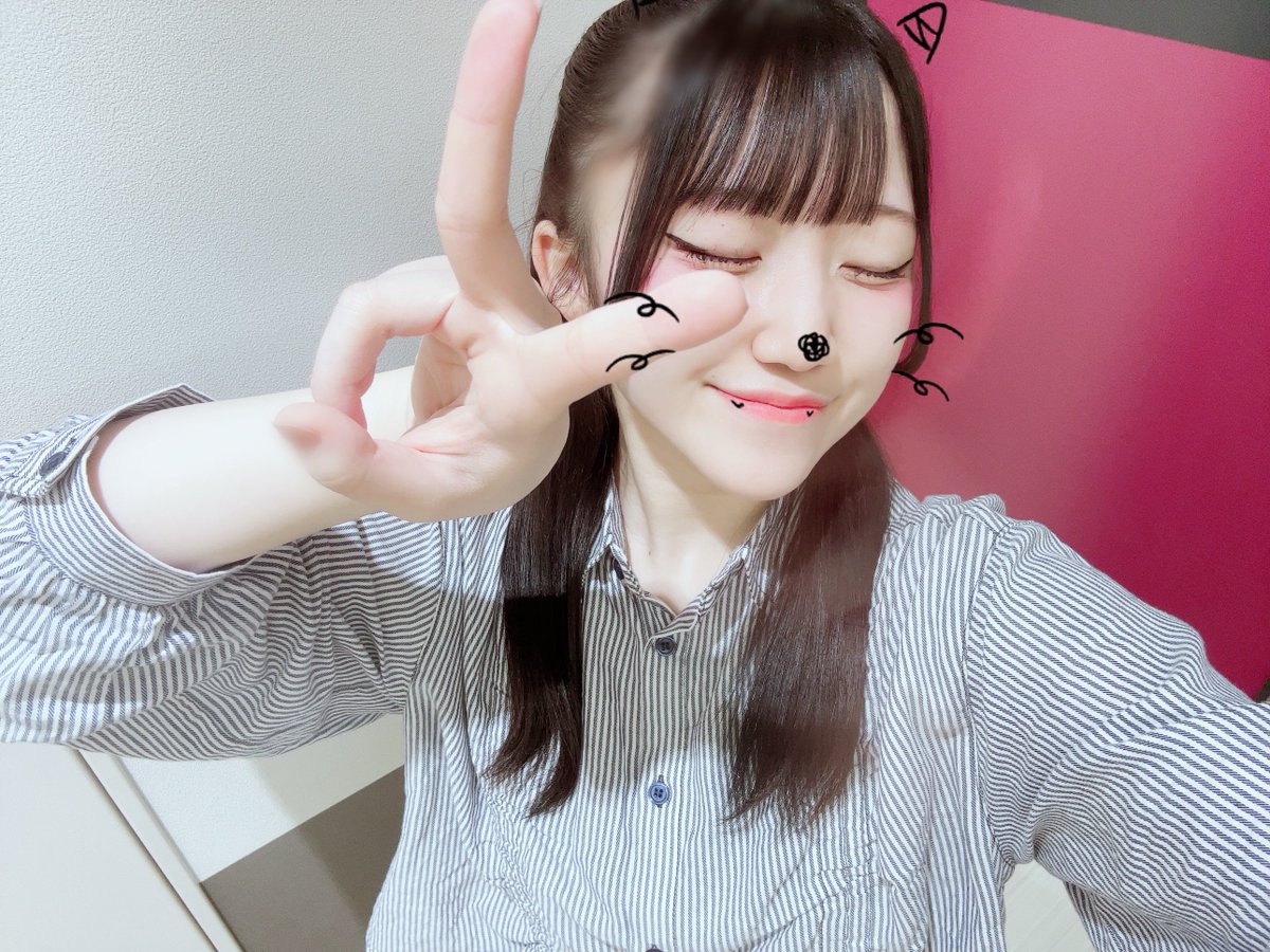 sopro_yunaaa's tweet photo. ③ぽーず🫶昨日荷物持ってずっと歩いてたら腕筋肉痛になりました😹😹しーっかりストレッチして寝ようと思います💤💭

ラストライブまであと3日❕
チケット受付本日までです‼︎ https://t.co/GO2x5qOilx