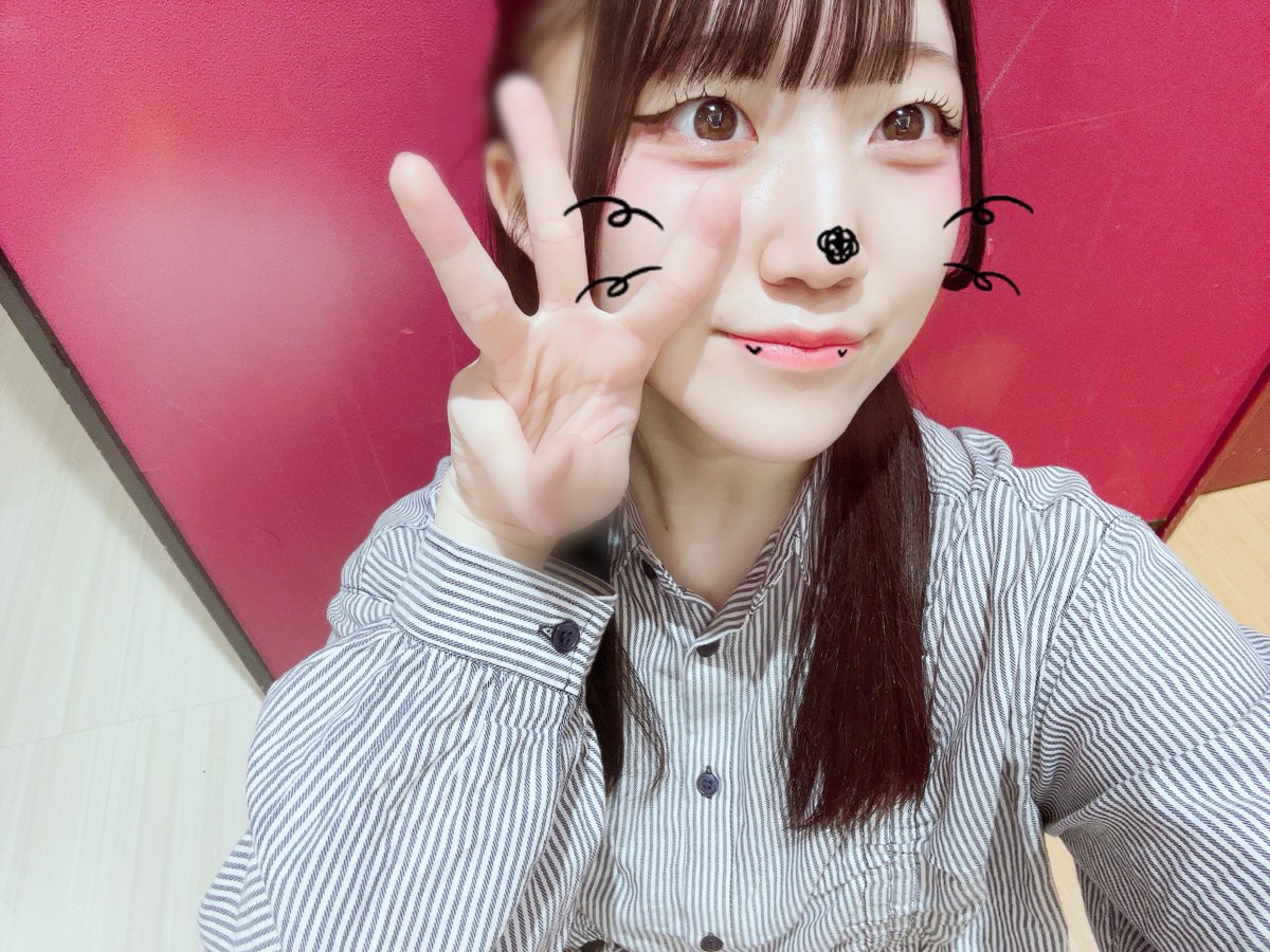 sopro_yunaaa's tweet photo. ③ぽーず🫶昨日荷物持ってずっと歩いてたら腕筋肉痛になりました😹😹しーっかりストレッチして寝ようと思います💤💭

ラストライブまであと3日❕
チケット受付本日までです‼︎ https://t.co/GO2x5qOilx