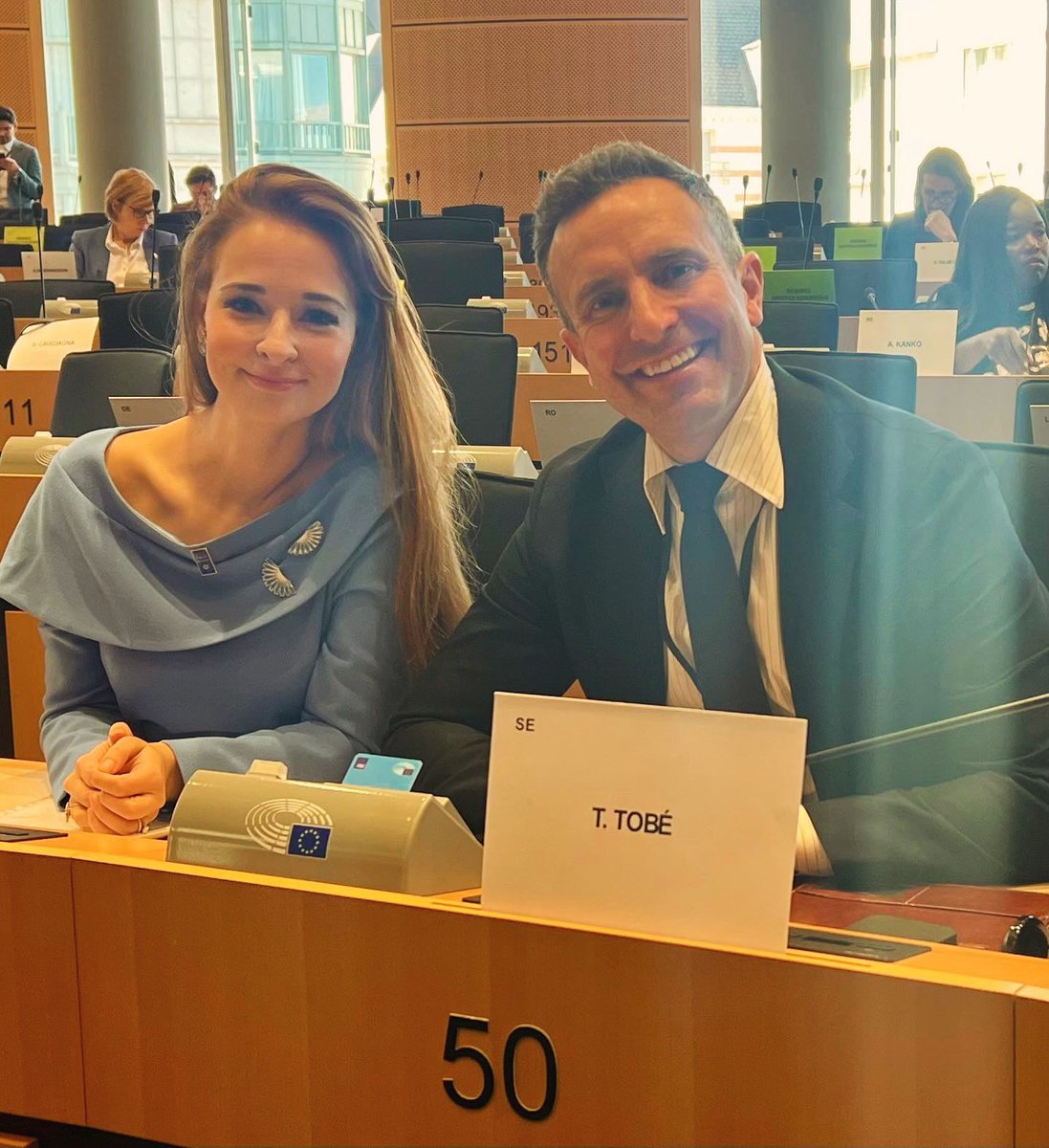 Alice Teodorescu Måwe tweet media