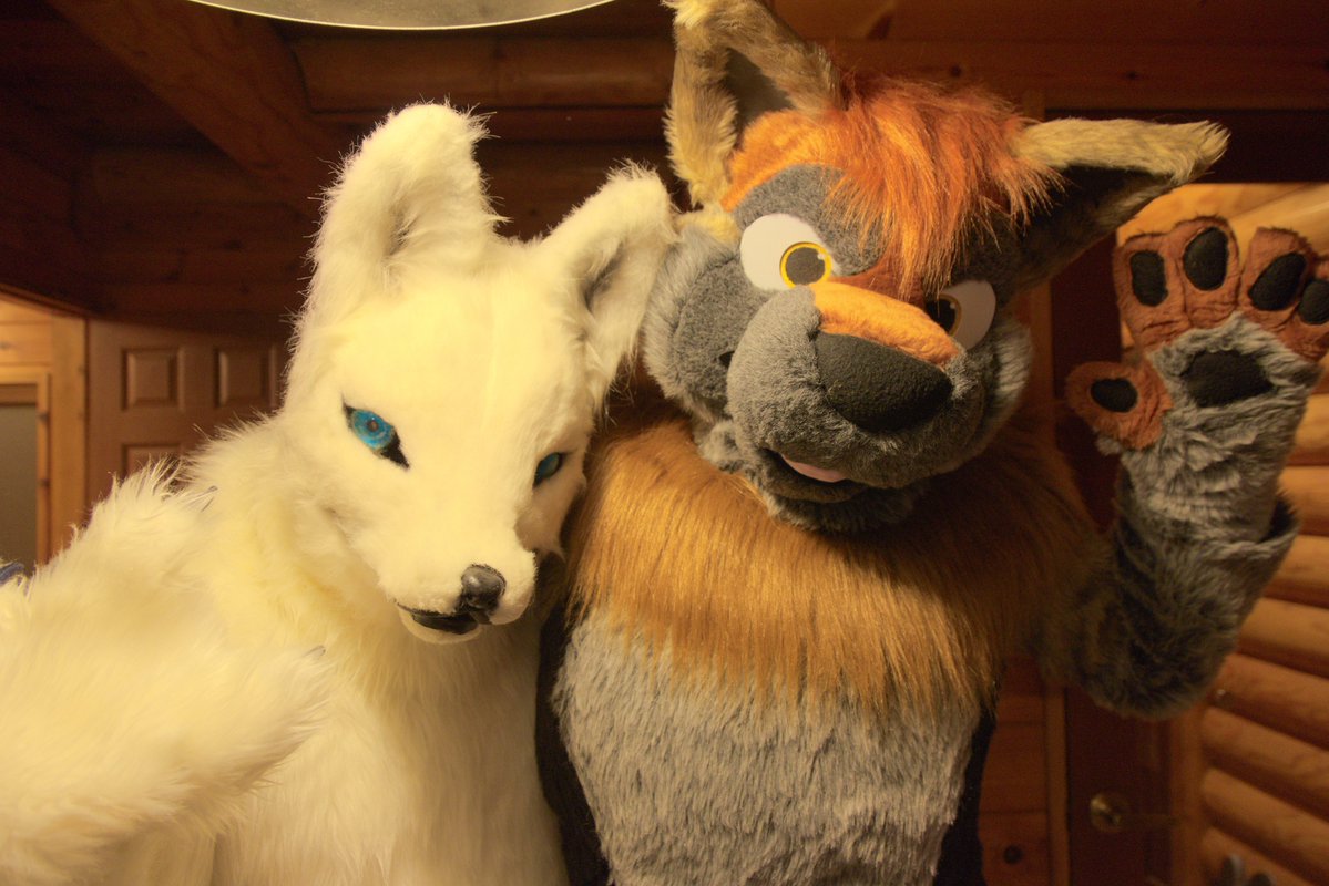 とおち tweet media