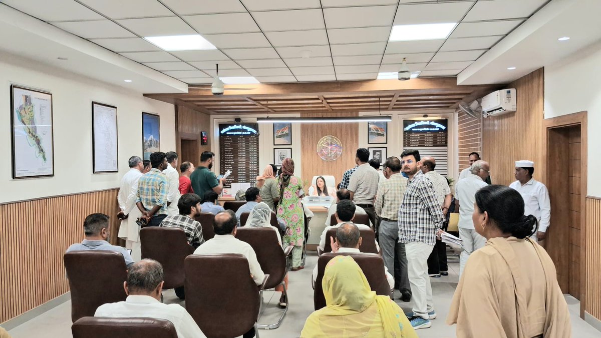 DM NOIDA Gautam Buddha Nagar tweet media