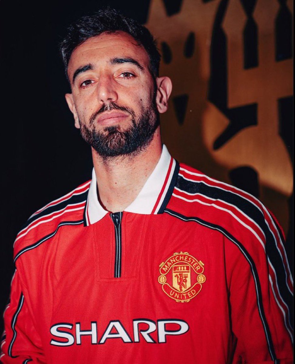 Bruno Fernandes in the premier league without his G/A 

🥇 Most Player of the week award 
🥇 Most man of the matches won
🥇 Most chances  Created
🥇 Most chances  Created from open play
🥇 Most chances  Created from set pieces
🥇Most Big chances created 
🥇Most Big chances