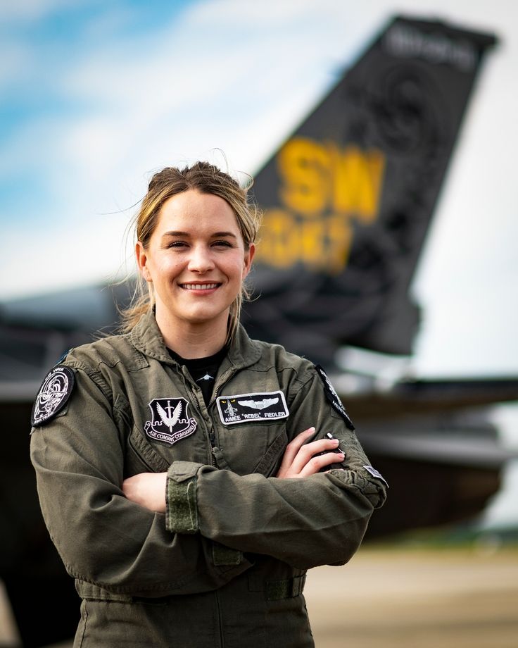 Israeli Elegance tweet media