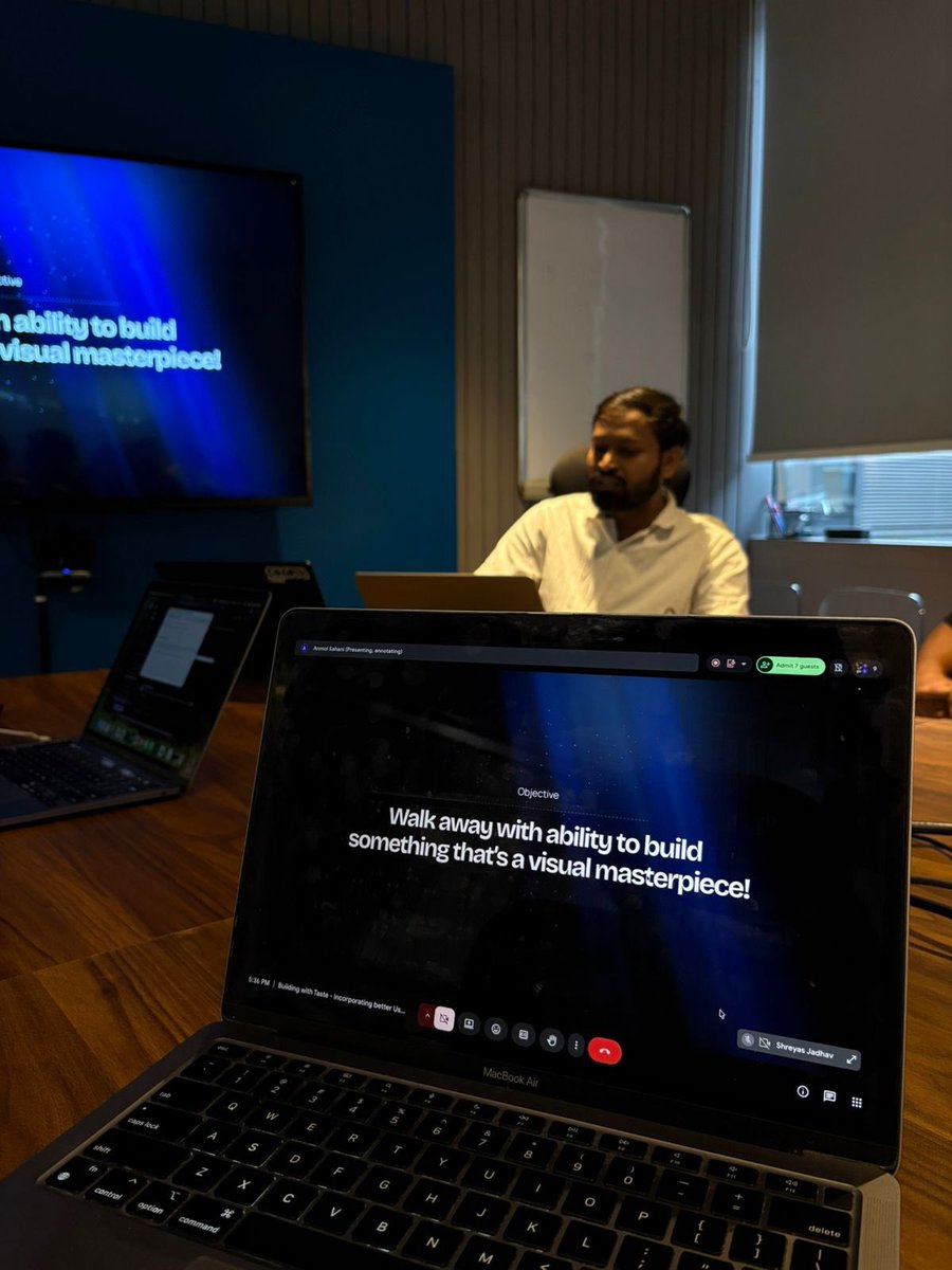 Shashi (シャシ) tweet media